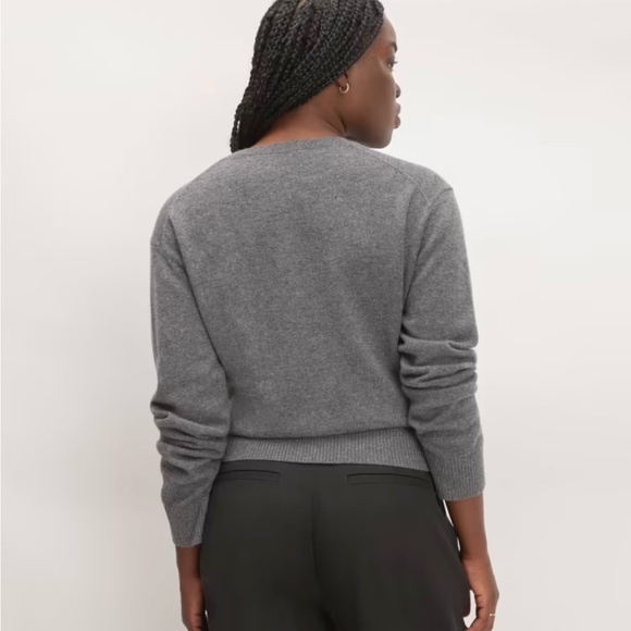 Everlane cashmere classic crew sweater - Picture 3 of 10